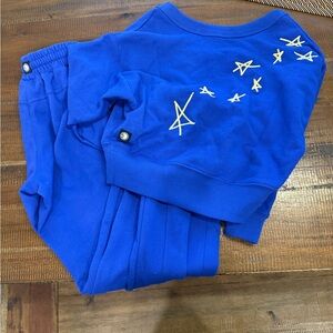 Five dancewear Blue Kids matching sweats and sweatshirt